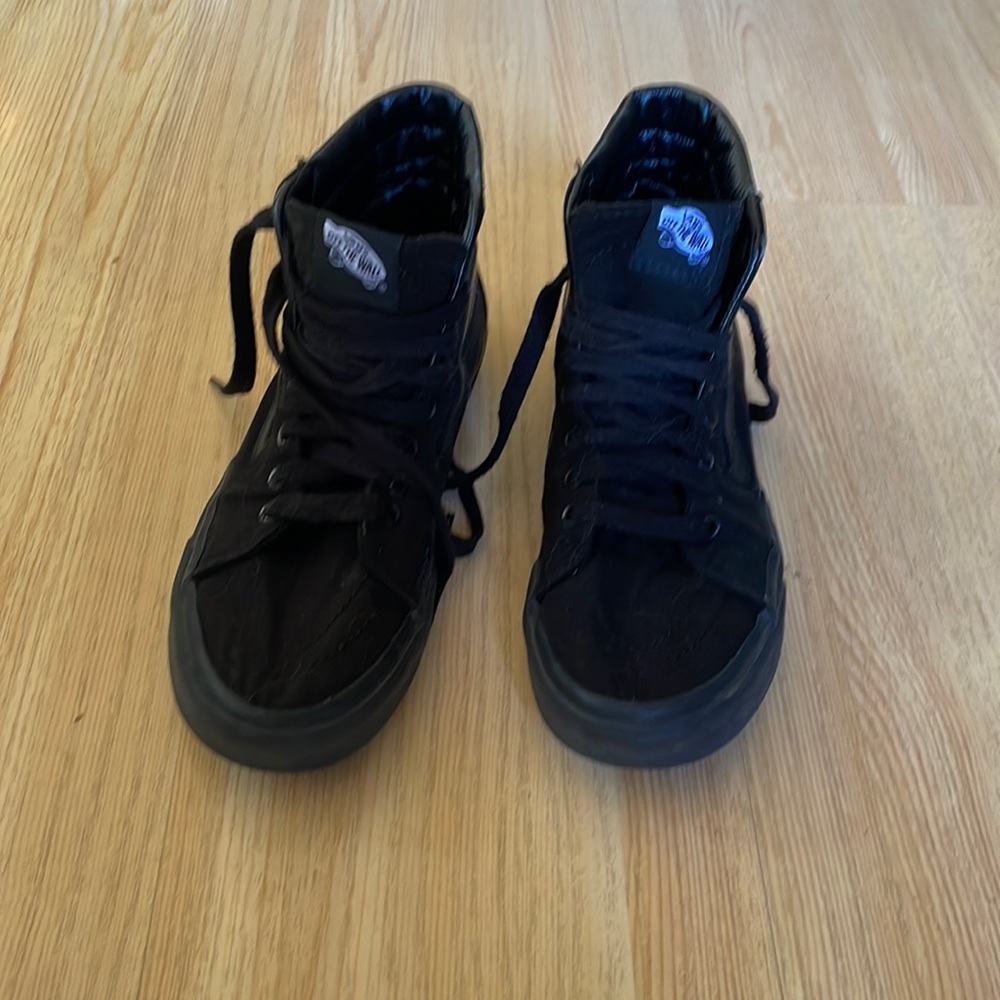 Black Vans mens 6.5 or womens size 8